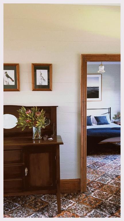 Waterfront Casilda House - 3 Bedrooms with Ensuites - B&B Dunalley