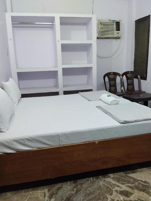Alpha guest house - B&B Lucknow