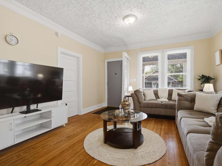 Charming Del Ray Home Near Old Town & METRO-rail - Ferienwohnung Alexandria