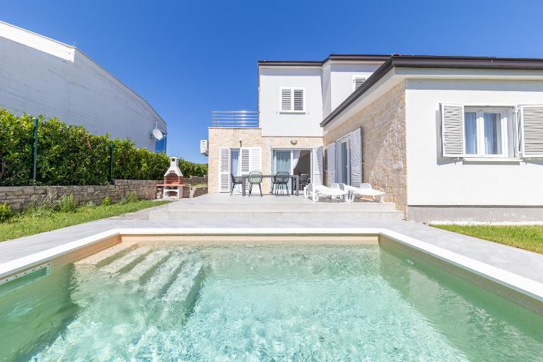 Summer Oasis by Belmont Realty - B&B Debeljak