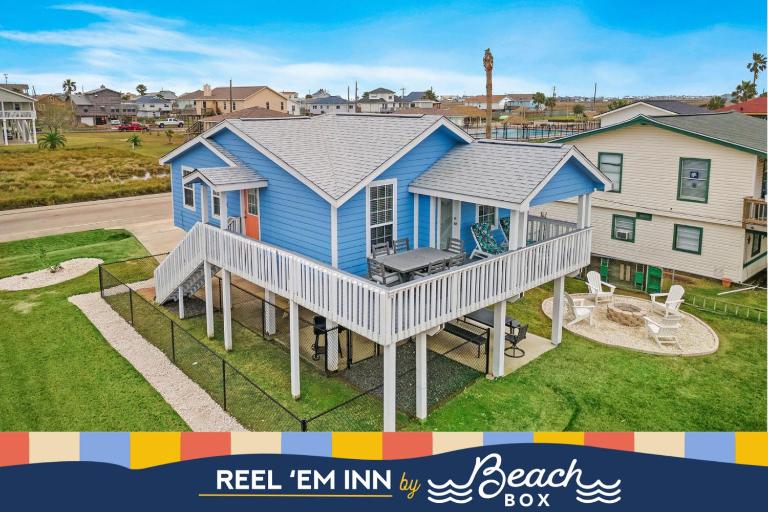 Classic beach house with perfect location, deck and fire pit - Ferienwohnung Galveston