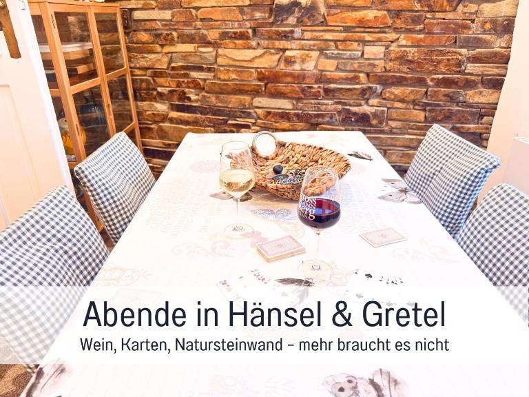 Hänsel & Gretel Fachwerkhaus mit Garten im Westerwald - Chambres d'hôtes Hundsdorf