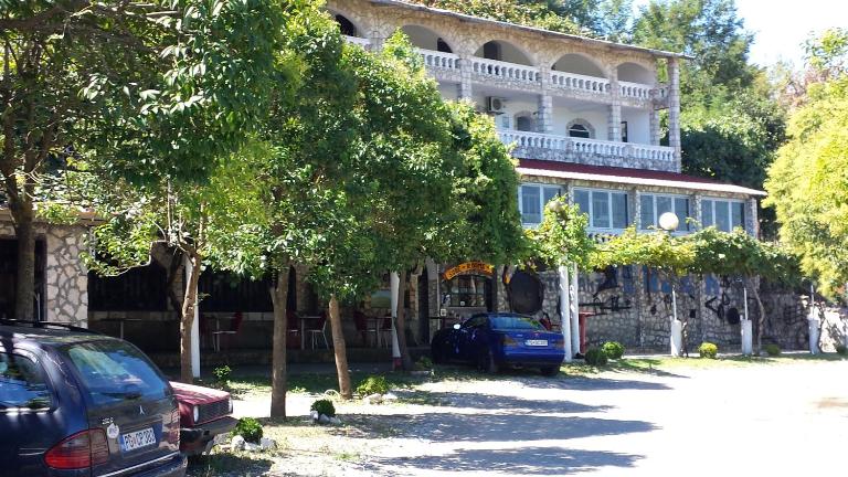 Guesthouse Mala Venecija - B&B Virpazar