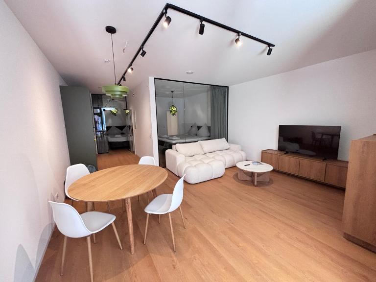 LAKE Loft Living - Pflummernhaus - Ferienwohnung Überlingen