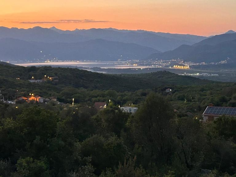 Maginja house - B&B Milojci