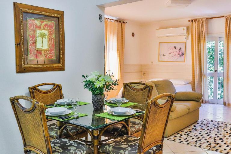 Locar-in Gramado - WaldHaus Centro - Estúdio - Ferienwohnung Gramado