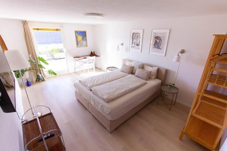 Hilltop-house, near train, 180° panorama, friendly - Chambres d'hôtes Birmensdorf