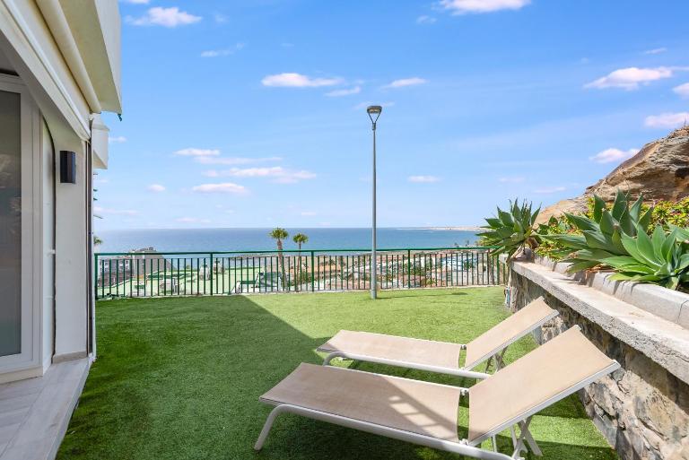 Home2Book Sea View Pool & Terrace Las Burras Beach - B&B San Agustin