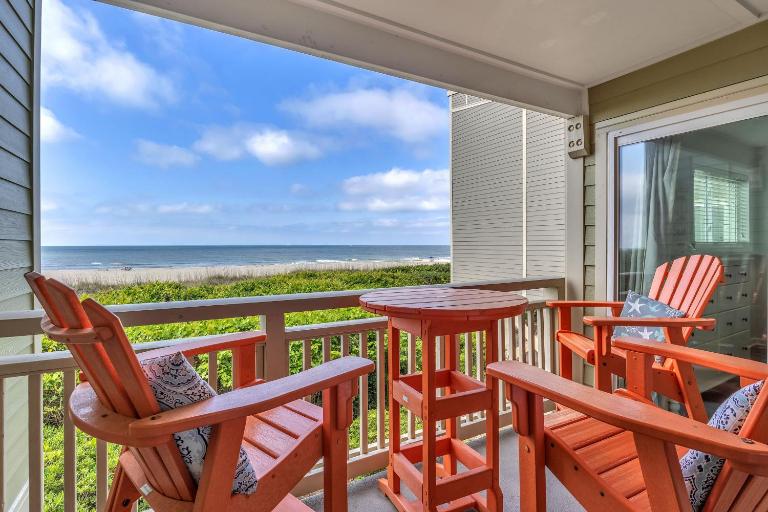 Barefeet Retreat by Oak Island Accommodations - B&B Caswell Beach