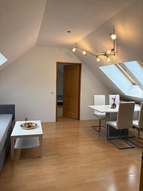 Apartment am Mariengestüt am Kreuzberg - B&B Hinterleiten