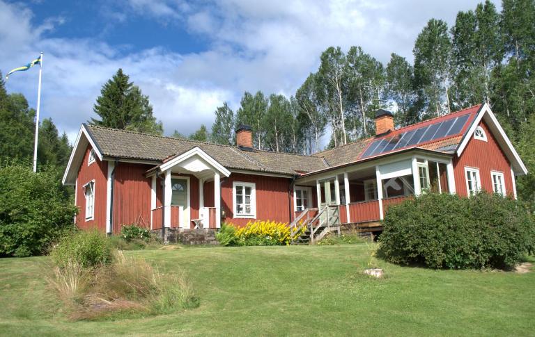 Banvaktstugan - Ferienwohnung Västra Sund