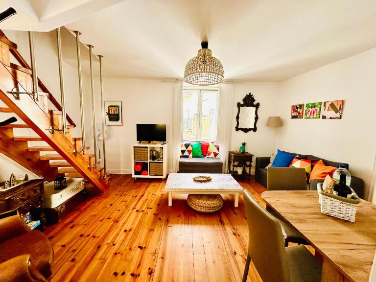 Charming Historic Duplex - Bed and Breakfast Lissabon