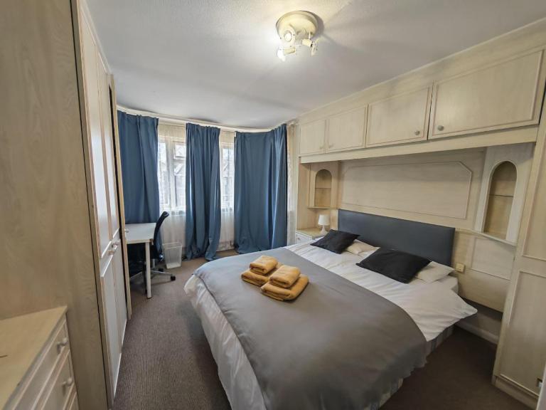 Standard Double Room with Shared Bathroom - B&B Londra