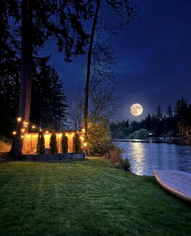 Birdsong lakeside serenity retreat - B&B Auburn