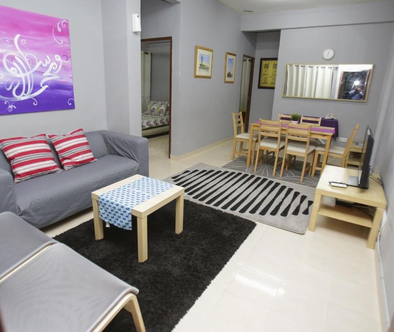 Putra Harmoni Putrajaya (Tiny Suite, 3 AC Bedrooms, 1 Bath, WiFi, Ground Floor) by MRK - B&B Putrajaya