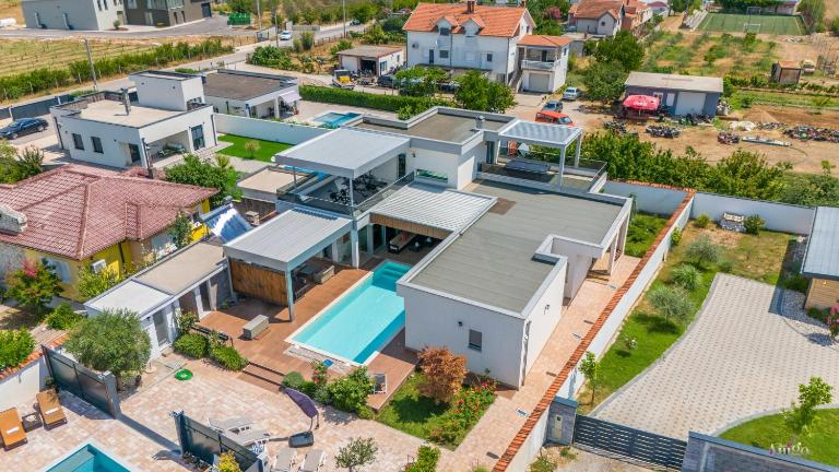 Villa Vie Luxury Retreat - B&B Blagaj