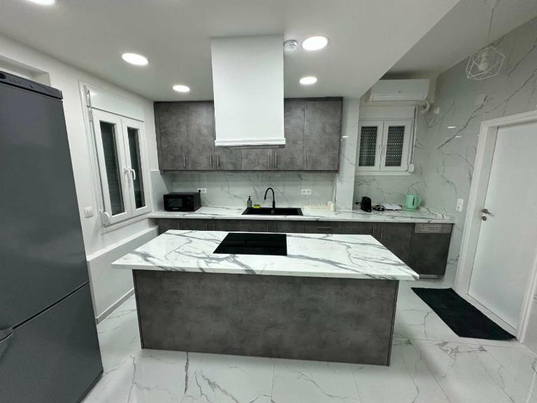 Urban Princess Modern 2BR Nikaia near Piraeus Port - B&B Pireo
