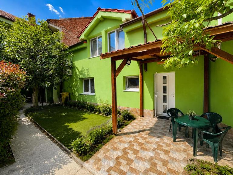 Magic Apartment - Ferienwohnung Großwardein