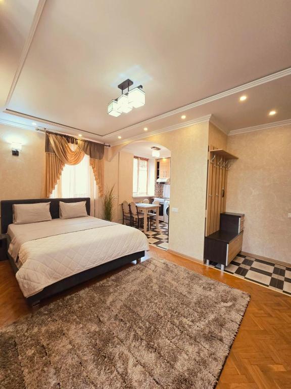 Center of the city 1 BDR - studio - Ferienwohnung Chişinău