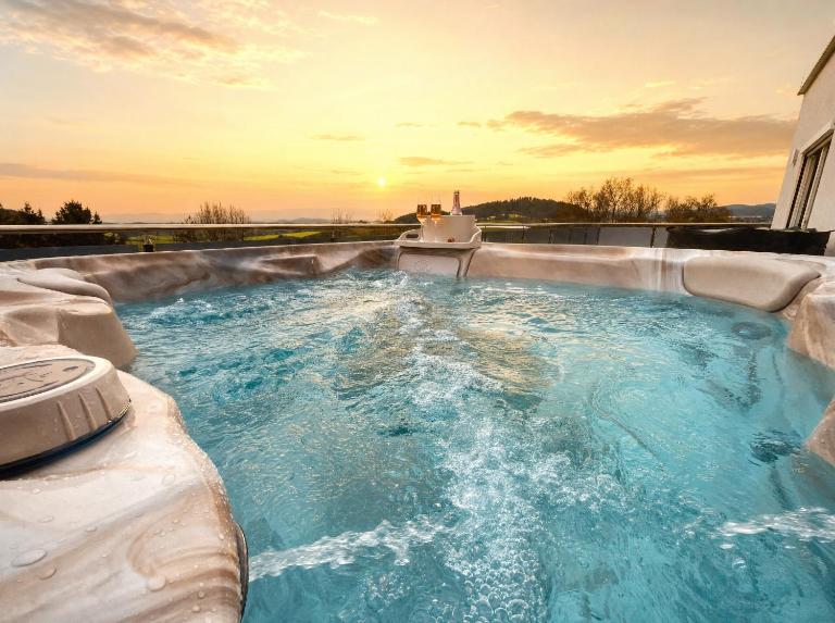 Penthouse mit Whirlpool, Sauna, XXL-Terrasse mit Bergblick & Tischfußball - B&B Waldkirchen