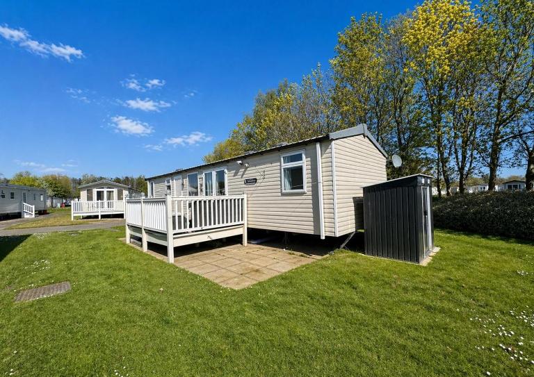 Lovely 8 Berth Caravan With Side Decking At Haven Cleethorpes Beach Ref 48033F - B&B Cleethorpes