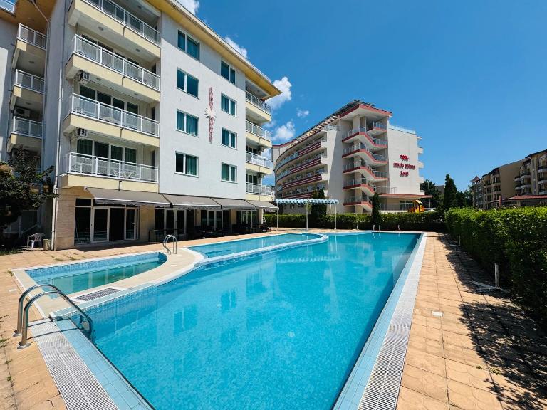 SUNNY HOUSE 102 One Bedroom Apartment - Chambres d'hôtes Slanchev Bryag