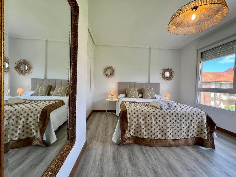 Fabuloso piso a 100m de la playa del Ris - B&B Noja