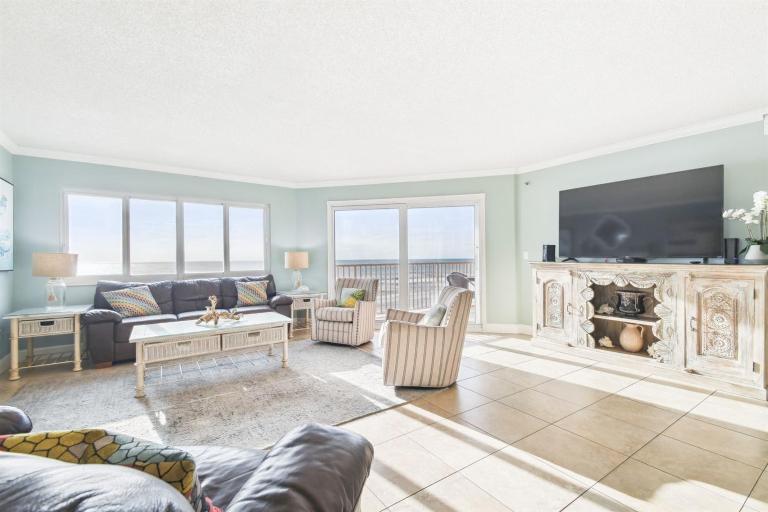 Panoramic Views Oceanfront Condo & Bonus Bunkhouse - B&B Clearwater Beach