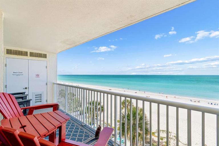 Sand Castle Oceanfront Retreat - Ferienwohnung Clearwater Beach