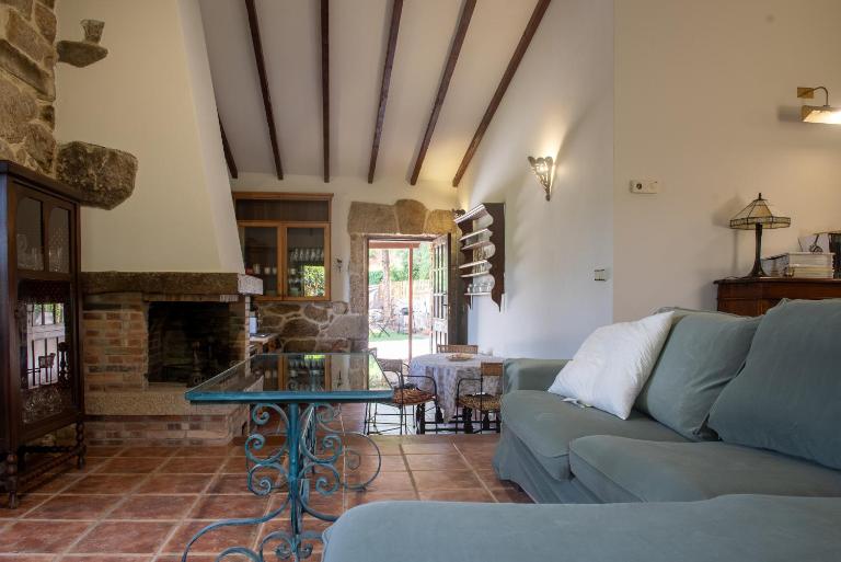 Casa Recuncho da Mina en Nigrán Rías Baixas - Bed and Breakfast Camos