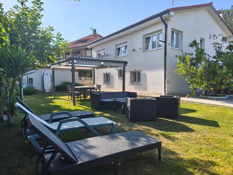 La casa de la avioneta - B&B Argoños