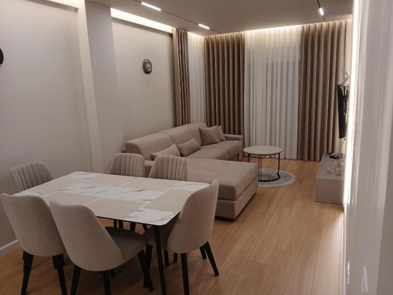 Azure Bay Apartment - Chambres d'hôtes Vlora
