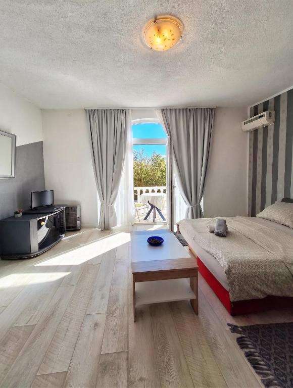 Cosy Apartment in Vir with Mountain View, 35 m² - B&B Vir