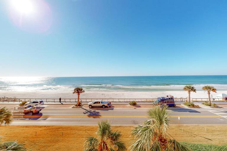 Majestic Sun A308 Beachfront Condo Gulf Views - Ferienwohnung Destin