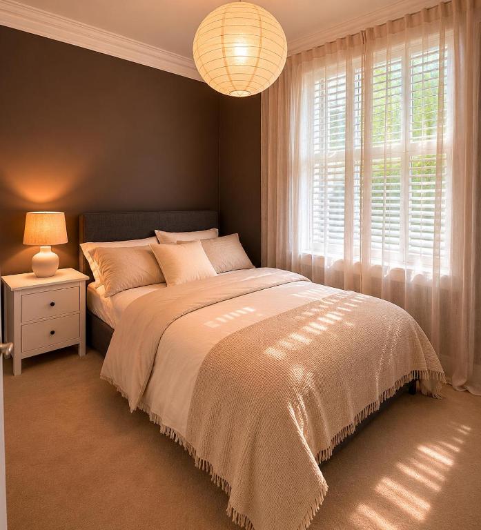 Maida Vale 2-Bed Apartment - Easy City Access - Chambres d'hôtes Londres