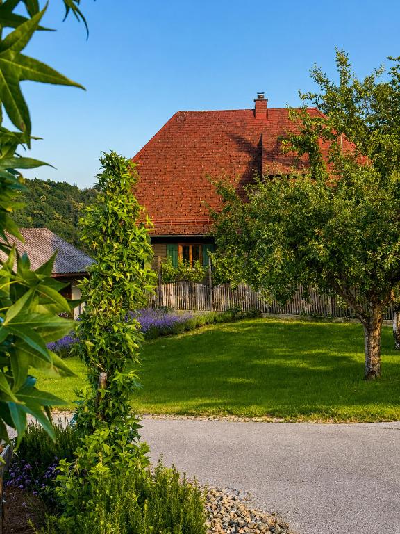 Skoff Original Holzhaus - B&B Eckberg