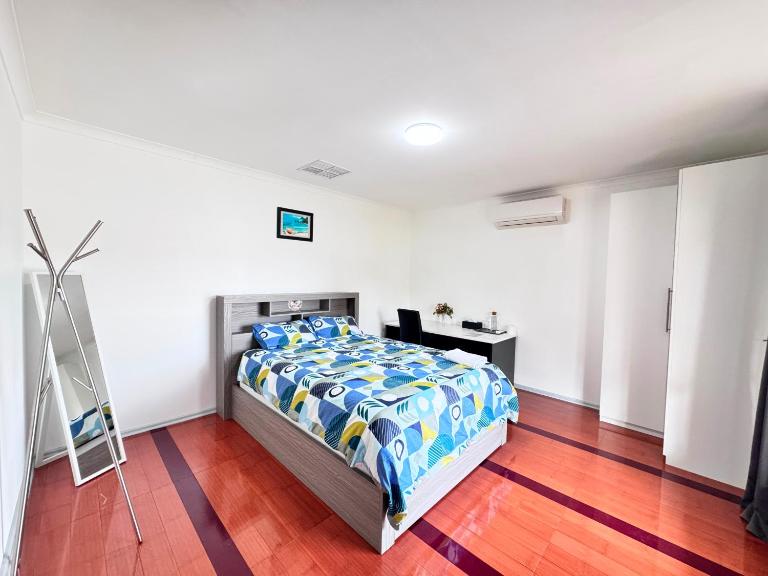 Tiffany's homestay in Morley, Near train station - Ferienwohnung Perth