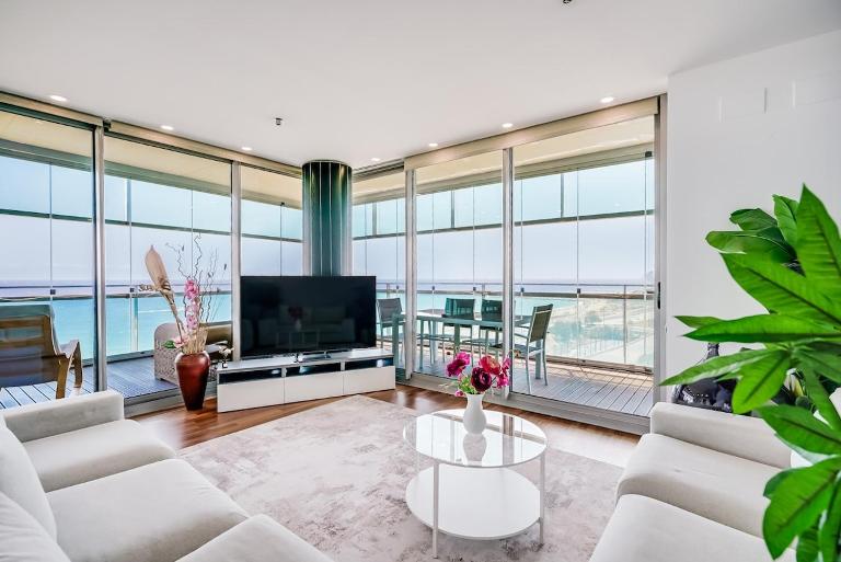 Luxury Apartment With Sea View! - B&B Barcellona
