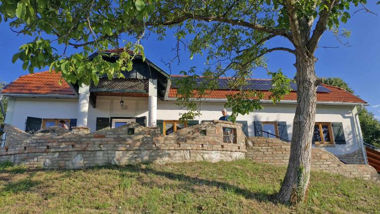Jakabhegy vendégház - Ferienwohnung Szenna