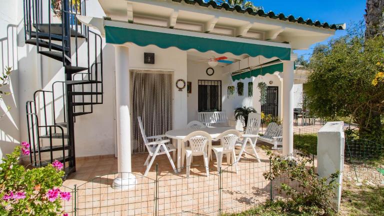 Kenia - B&B San Juan de los Terreros