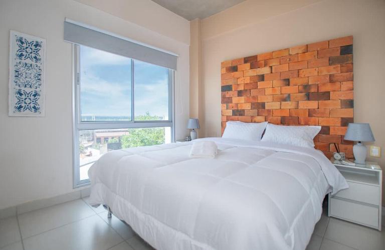 Quiet Retreat Full Kitchen & Desk City Views - B&B Asunción
