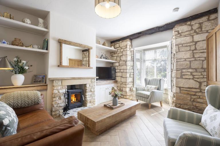 Cosy Teapot Cottage in Winchcombe with Log Burner - B&B Winchcombe