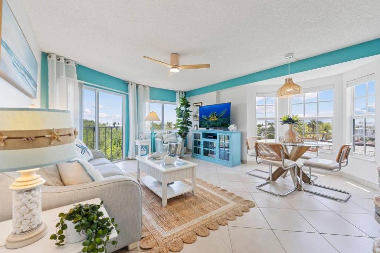 Coastal Retreat, Pool, Marina, Ocean View, FL Keys - B&B Tavernier