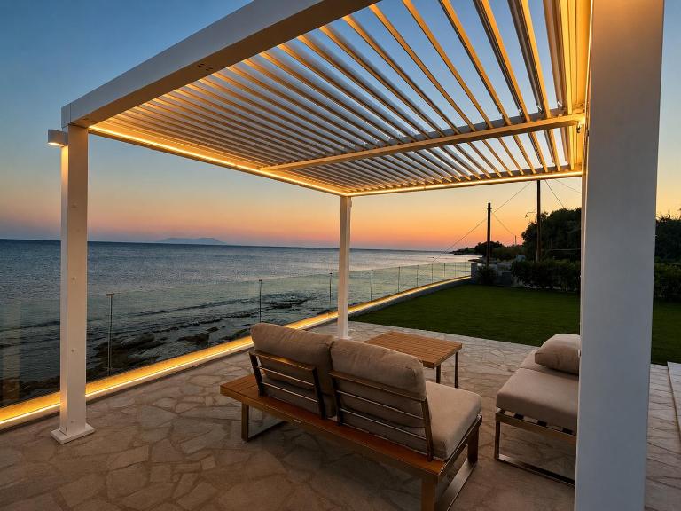 Aegean Horizon Seafront Luxury Villa Plomari Garden Level - B&B Trýgonas