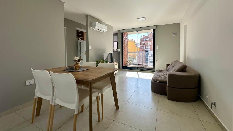 Cordoba está cerca!!! dpto a metros del Sanatorio Allende - Ferienwohnung Córdoba