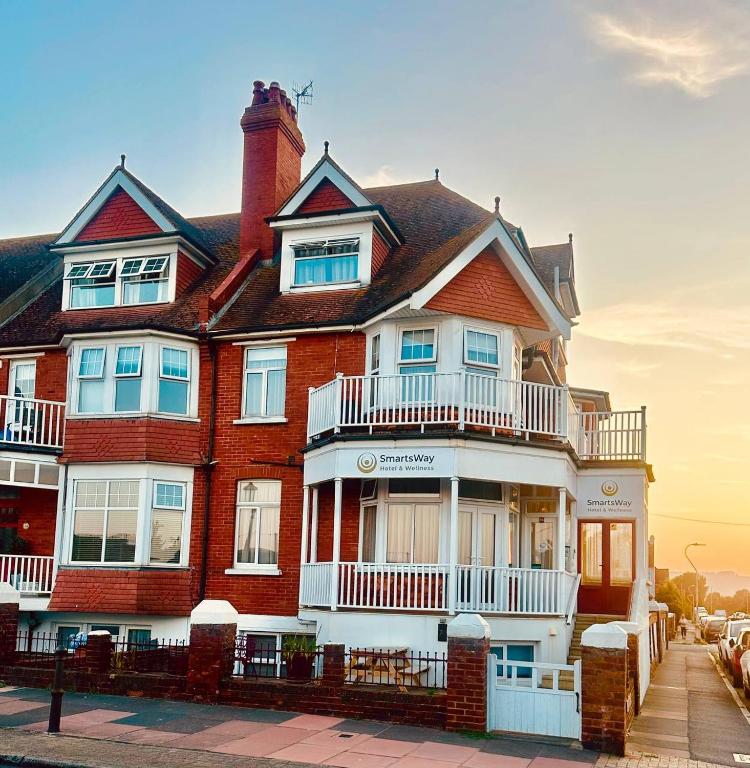 SmartsWay Hotel & Wellness - Bed and Breakfast Eastbourne