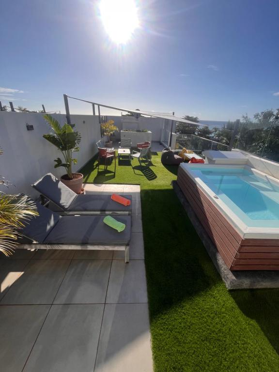 Penthouse vue sur mer 200m2 - Chambres d'hôtes Péreybère