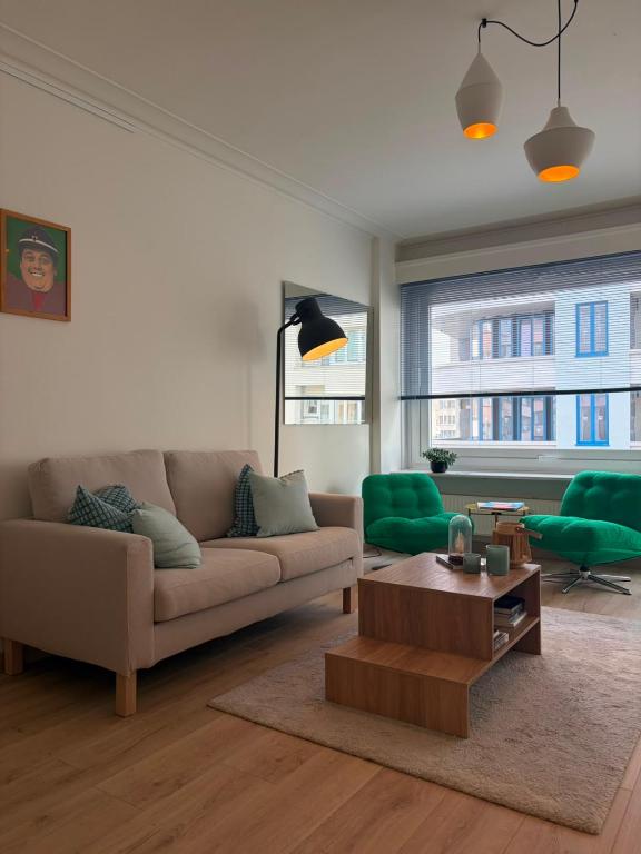 TESTEREP - Renovated Apartment with lateral sea view - B&B Ostend