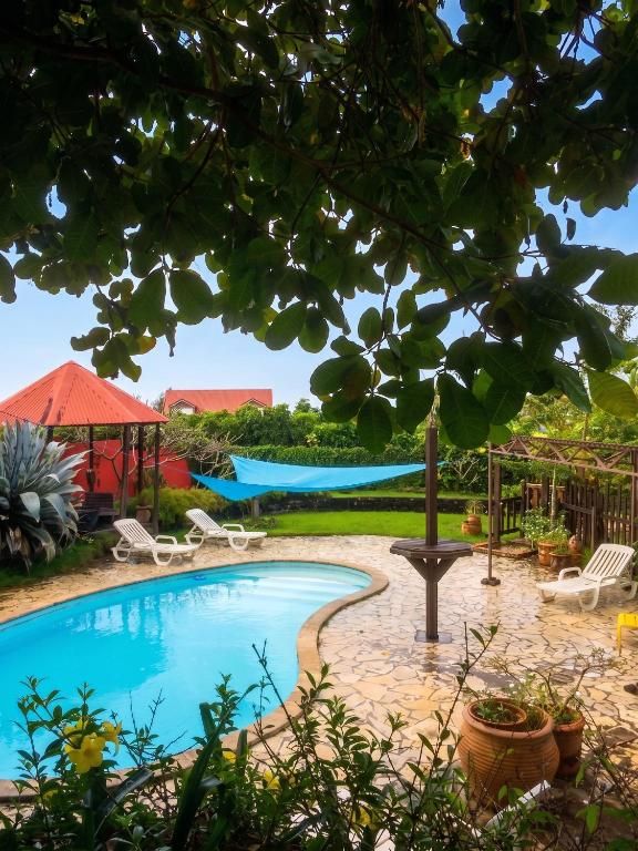 Bungalow idyllique à Trois-Rivières avec piscine partagée - B&B Trois-Rivières