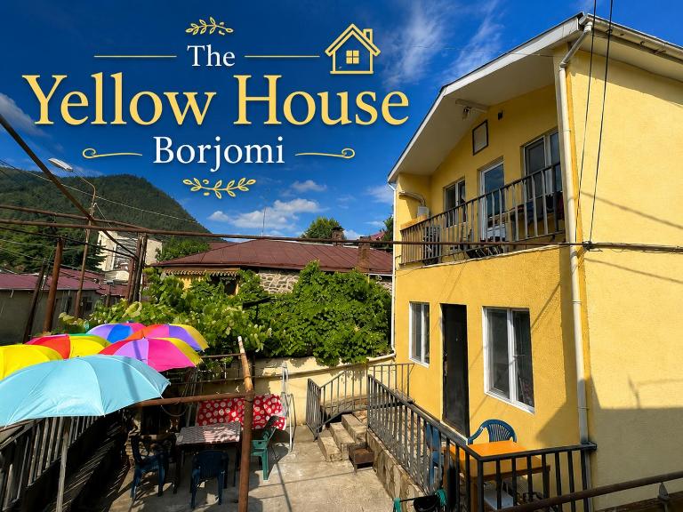 The Yellow House Borjomi - Chambres d'hôtes Bordjomi